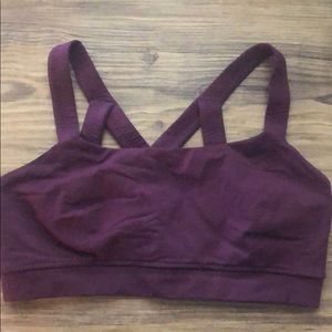 Lululemon sports bra